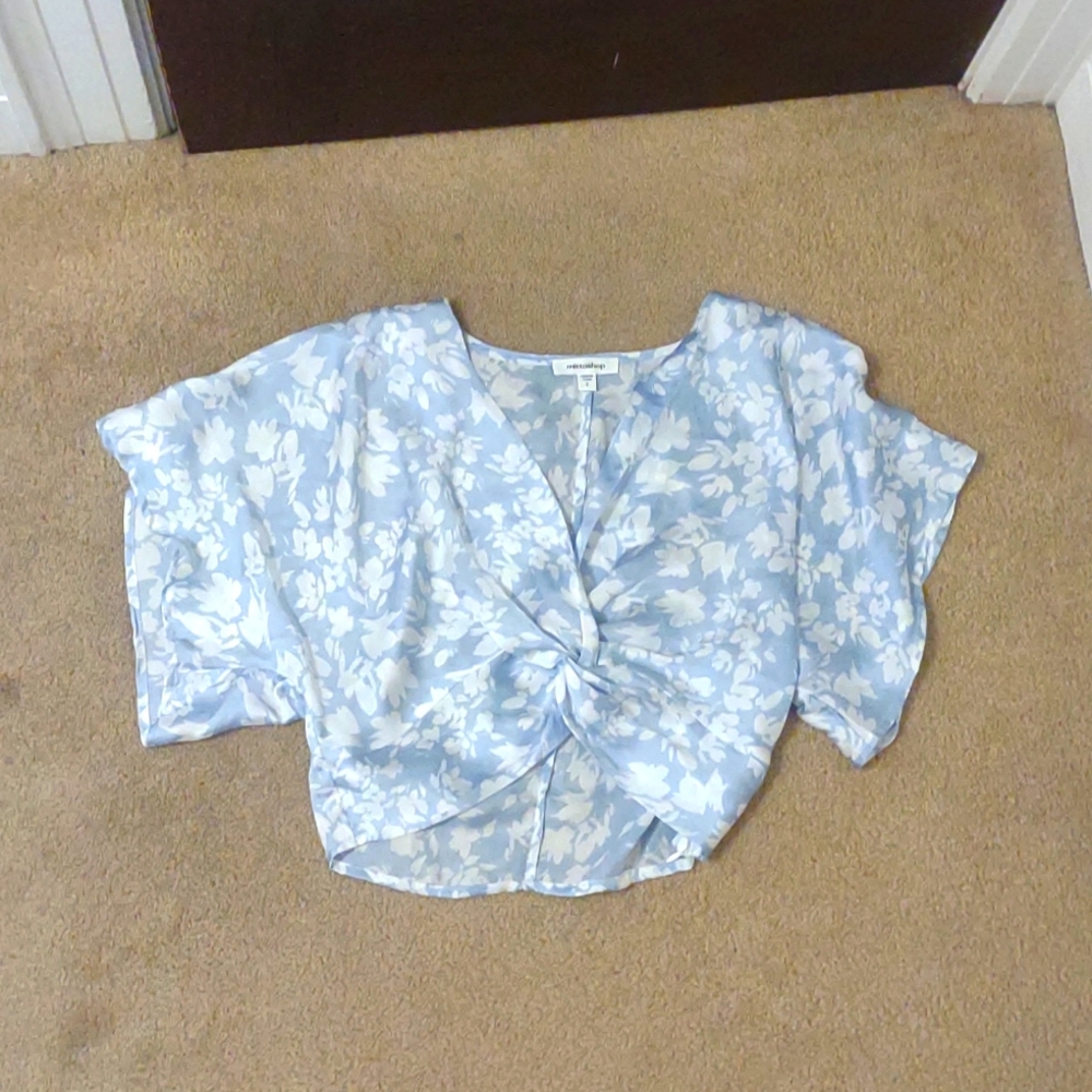 Sky blue floral crop top, size small